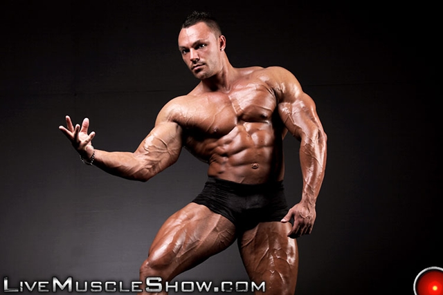 Marcel Martin Live Muscle Show webcam chat 01 Ripped Muscle Bodybuilder Strips Naked and Strokes His Big Hard Cock torrent photo - Naked bodybuilder Marcel Marlin at Live Muscle Show