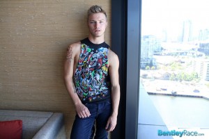 Sarpa Van Rider bentleyrace Sexy Australian stud 19 year old greases bum black rubber cock 001 male tube red tube gallery photo 300x200 - Sexy young naked man Ivan James jerks his big dick