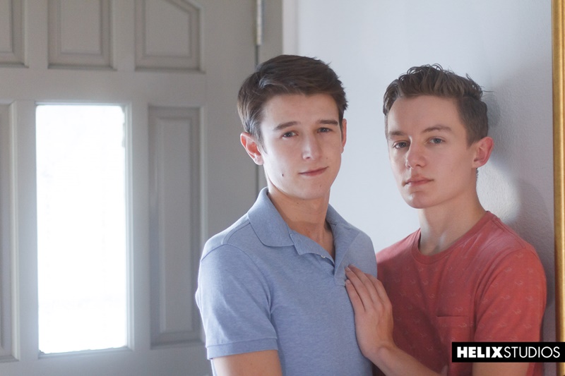 HelixStudios gay porn Twink boy Rimming Muscle dudes Kissing Blowjob Blonds Evan Parker ass fucking Leo Frost 005 gallery video photo - Evan Parker’s ass fucking picks up pace causing Leo Frost’s load to explode all over them